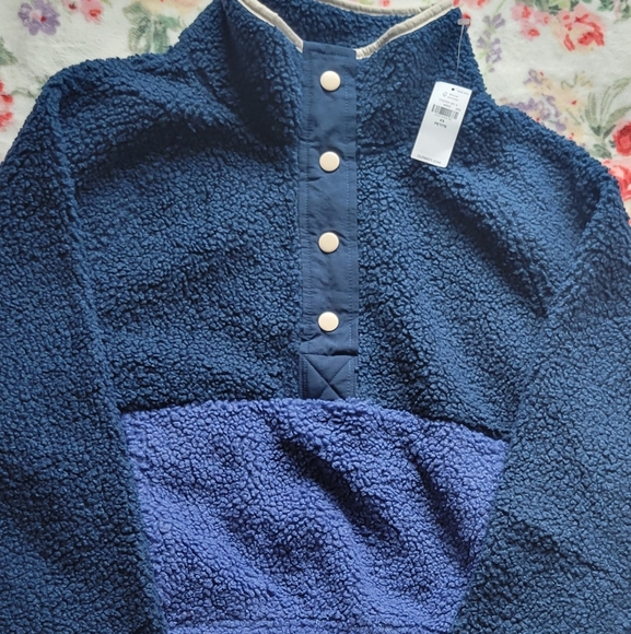 Old Navy NWT Long-Sleeve Oversized Two-Tone Sherpa Sweatshirt for Women - Picture 2 of 9